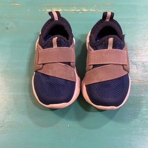 Toddler Size 4 Shoes